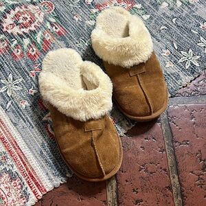 Secret Treasures faux fur lining suede slippers